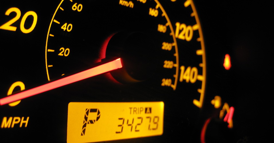 Odometer reading a mileage of 34,279.