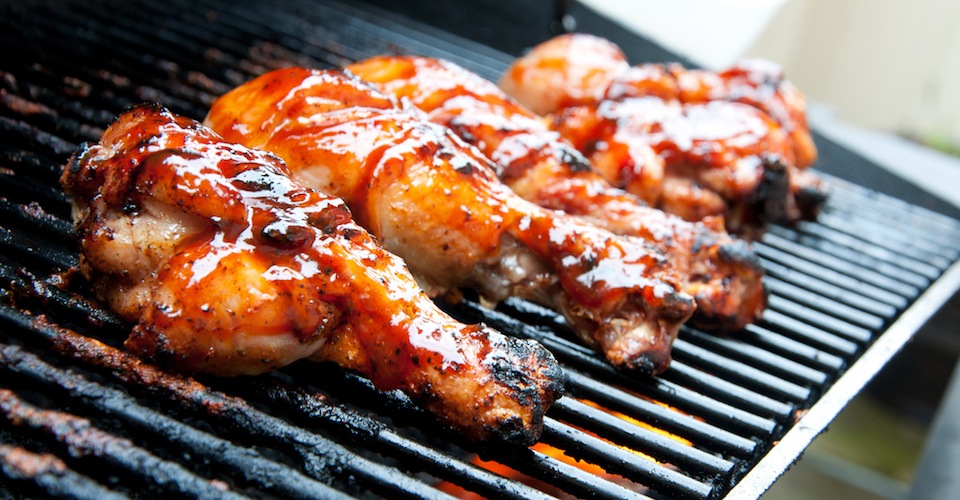 Grilling bbq chicken