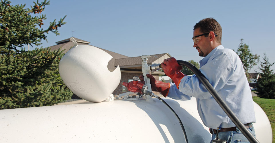 Filling a propane tank